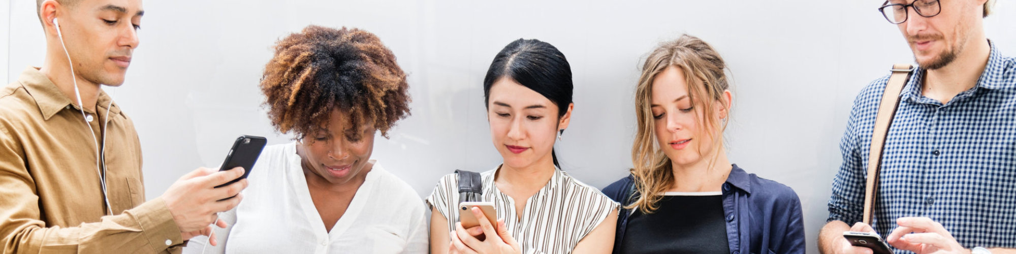 adults using their cellphones